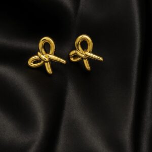 𝑻𝒘𝒊𝒔𝒆𝒍𝒍𝒆 𝑬𝒂𝒓𝒓𝒊𝒏𝒈𝒔